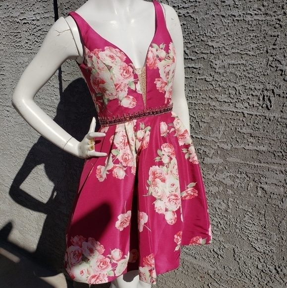 Sherri Hill 32321 Floral Print Short Dress - Picture 11 of 14